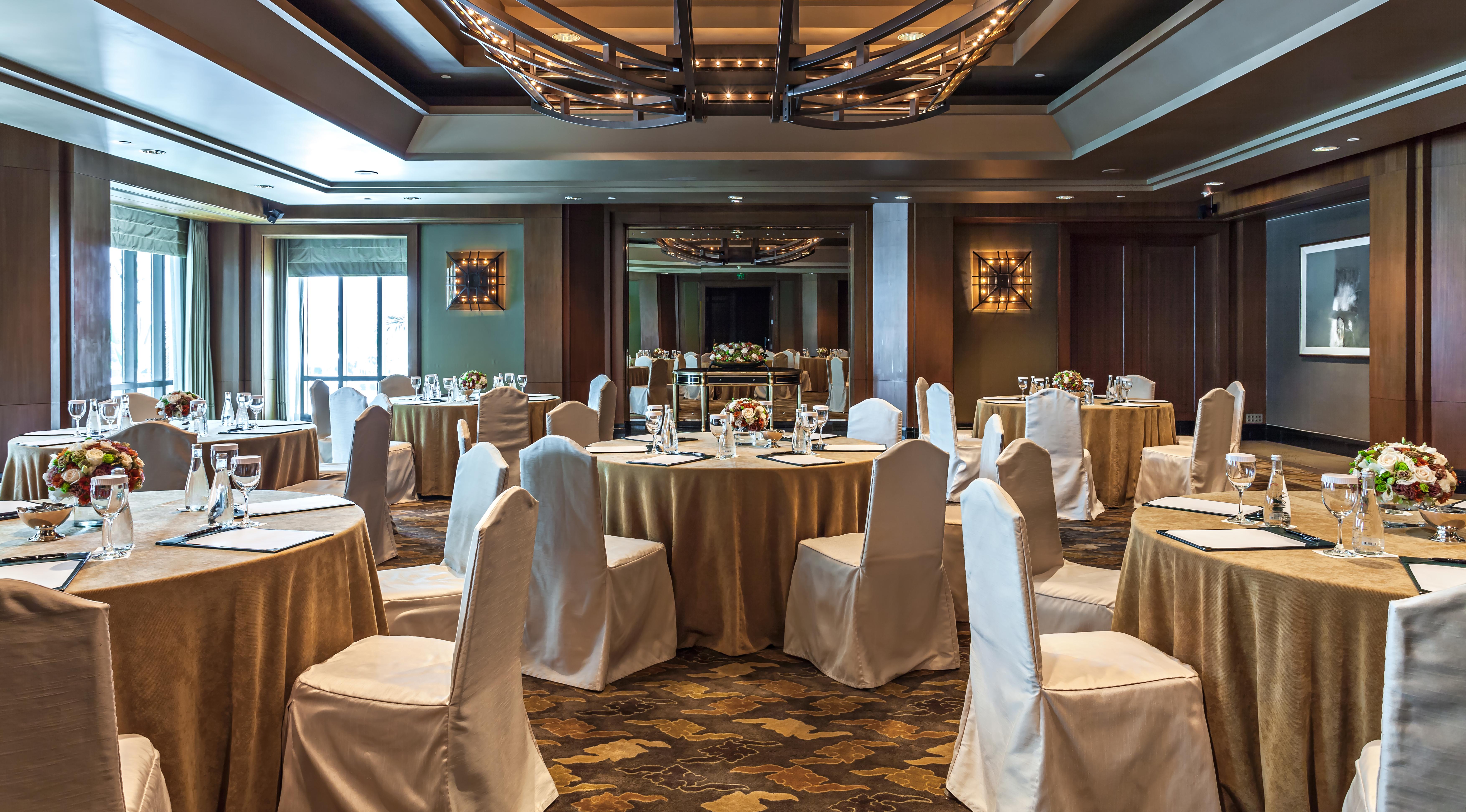 The Peninsula Bangkok - SHA Extra Plus Luaran gambar The ballroom at the hotel